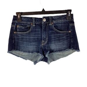 American Eagle Stretch Denim Midi Shorts Size 6 Dark Wash Frayed Cuff